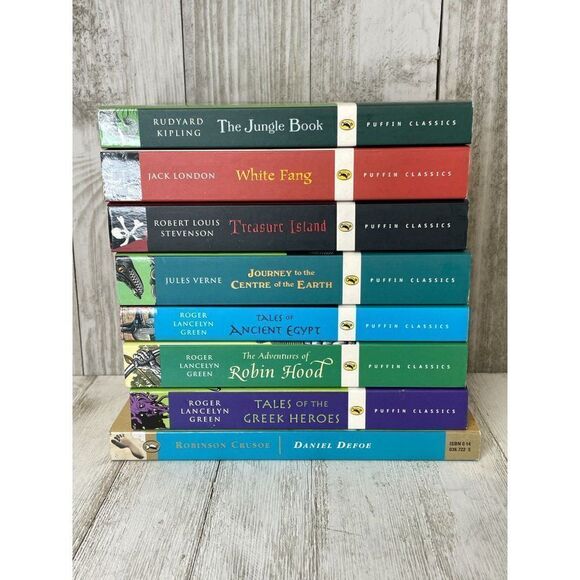 Lot of 8 Puffin Classics Children's Books - Picture 2 of 4